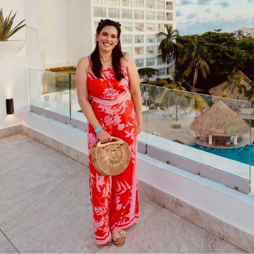 Sienna Sky Pink and Red Floral outfit